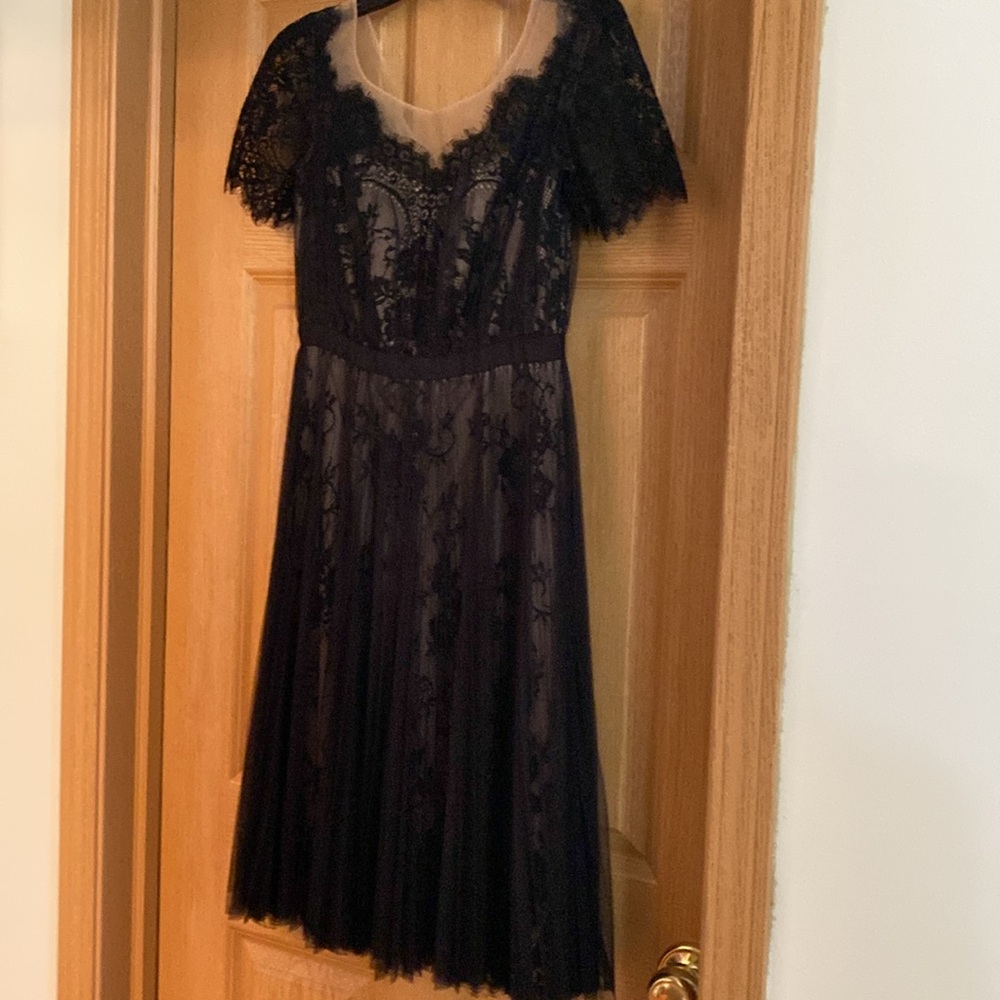 Stunning Sara Emanuel dress